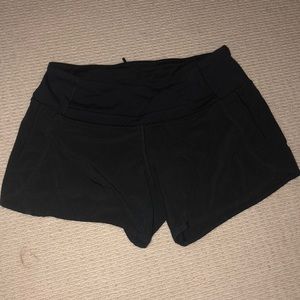 black lululemon speed shorts